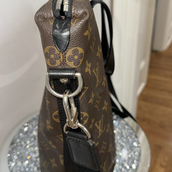 Louis Vuitton Monogram 3-Way Macassar Kitan Business Bag. Pre-Loved DU 3141. - Picture 5 of 15